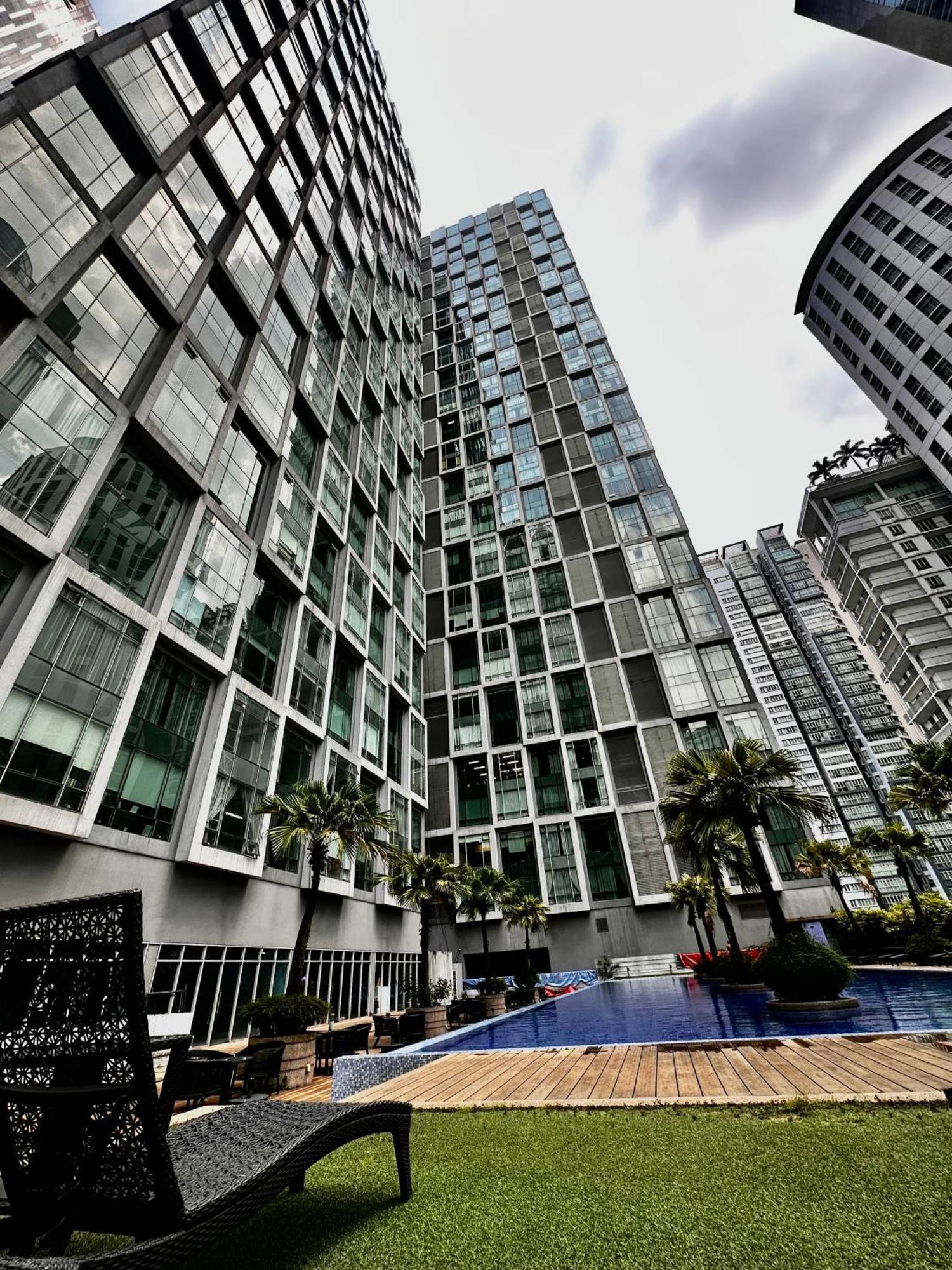 Soho Suites Klcc By Sky Multilink Kuala Lumpur Exterior foto